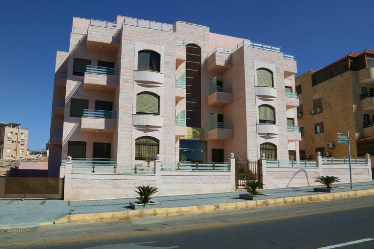 Al Jawad Suites Aqaba Ngoại thất bức ảnh